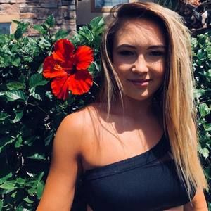 Meet your Posher, Katelynn